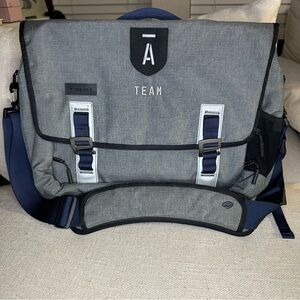Messenger Bag   Laptop Bag Grey and Navy blue TIMBUK2